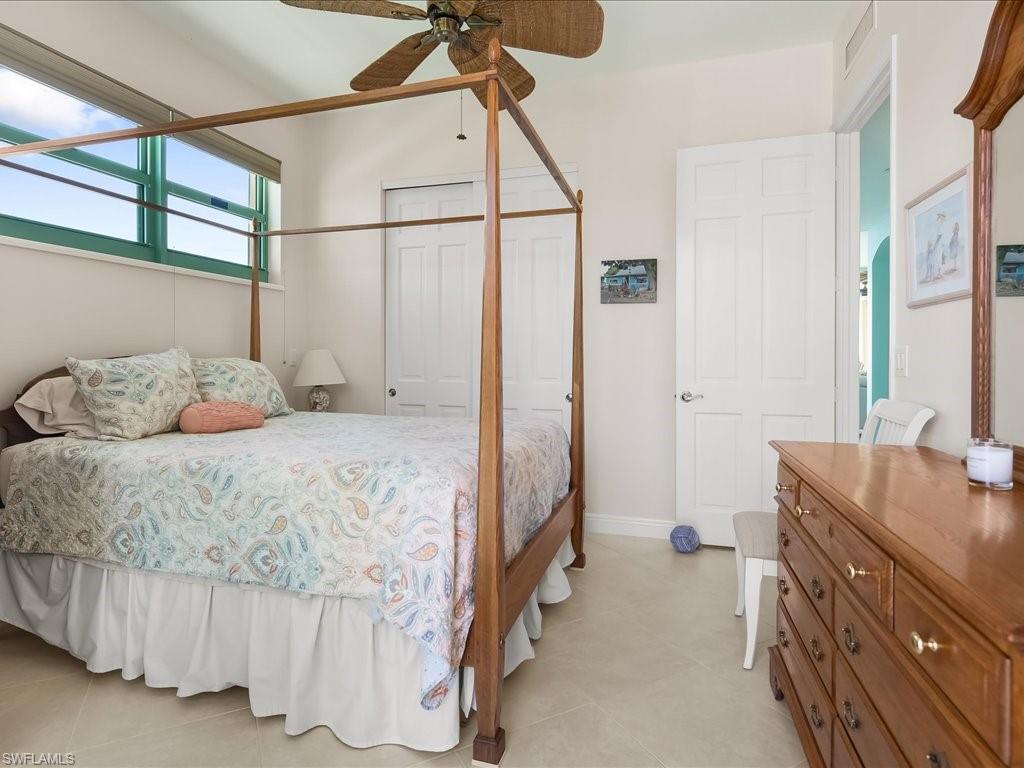 PIER 81 CONDOMINIUM - Residential