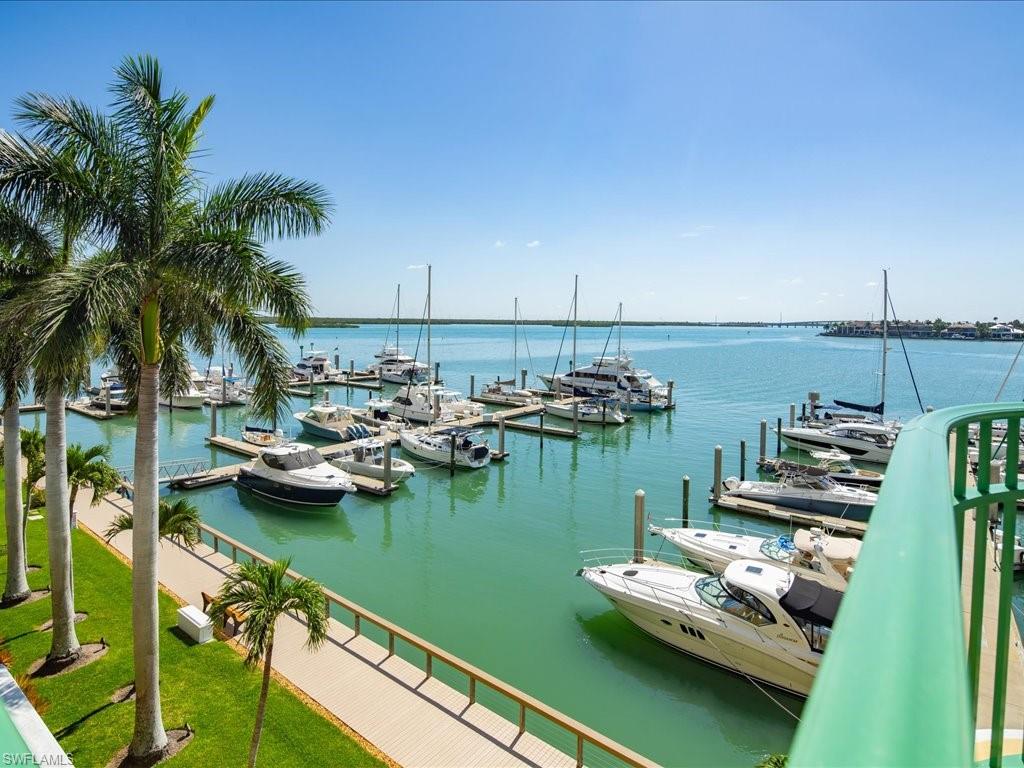 PIER 81 CONDOMINIUM - Residential