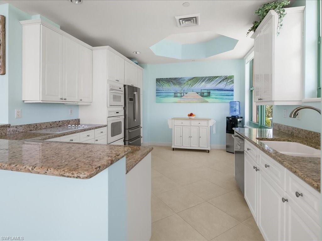 PIER 81 CONDOMINIUM - Residential