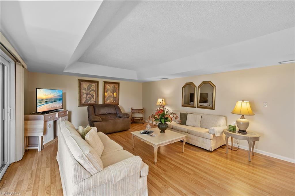 GLADES COUNTRY CLUB - Residential