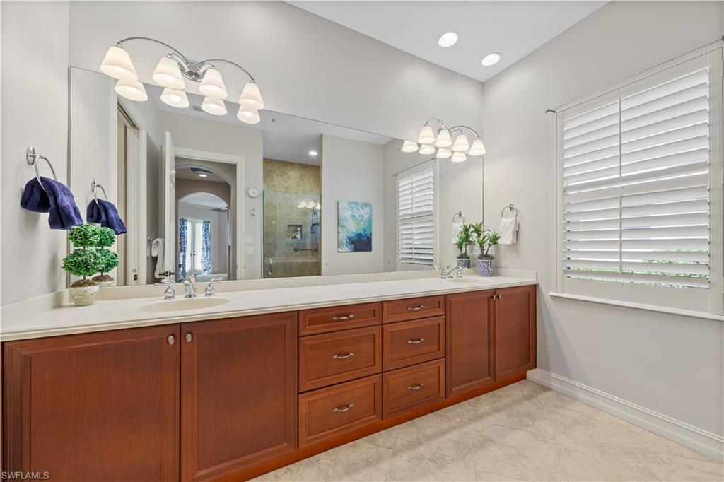 VILLA GRANDE - Residential