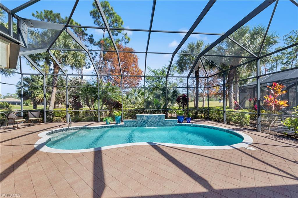 VILLA GRANDE - Residential