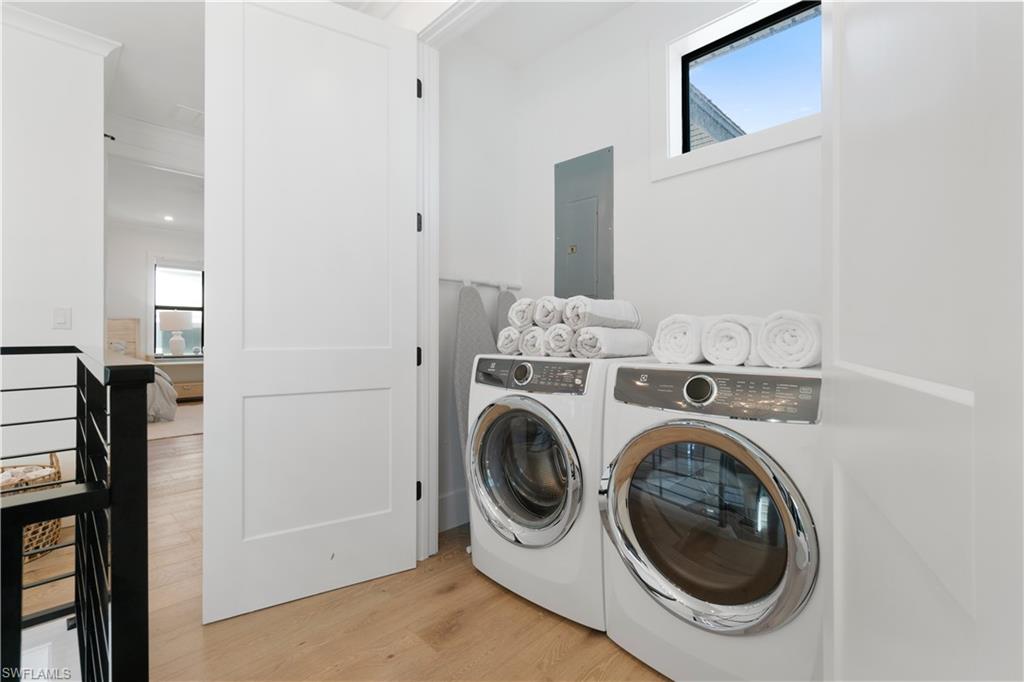 BONITA BEACH - Residential