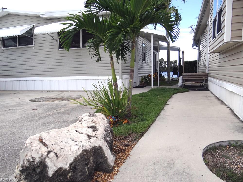 GRANADA LAKES ADULT  RV RESORT - Residential