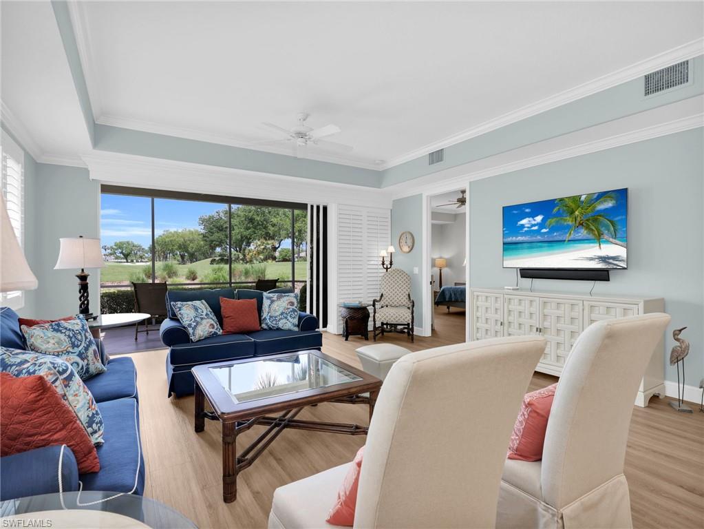 LANCASTER SQUARE - Residential