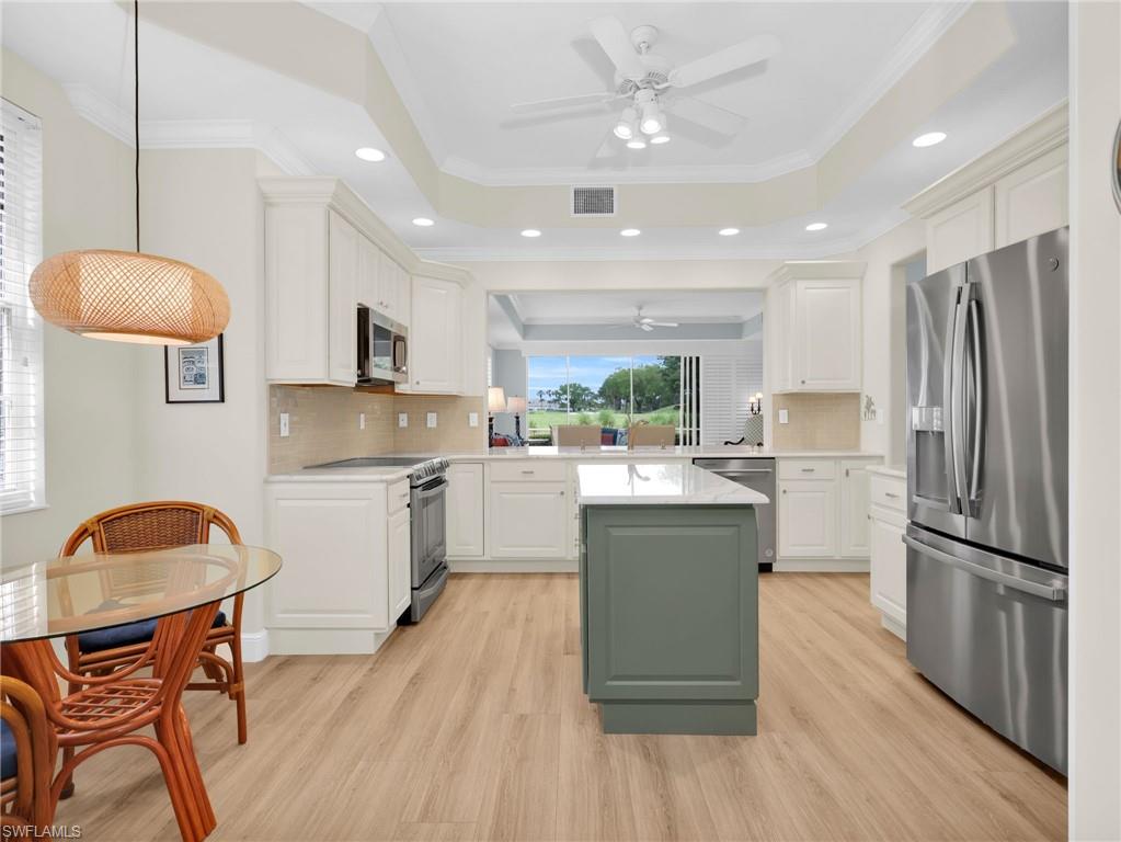 LANCASTER SQUARE - Residential