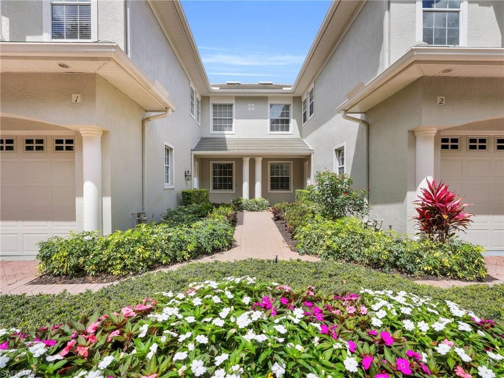 LANCASTER SQUARE - Residential