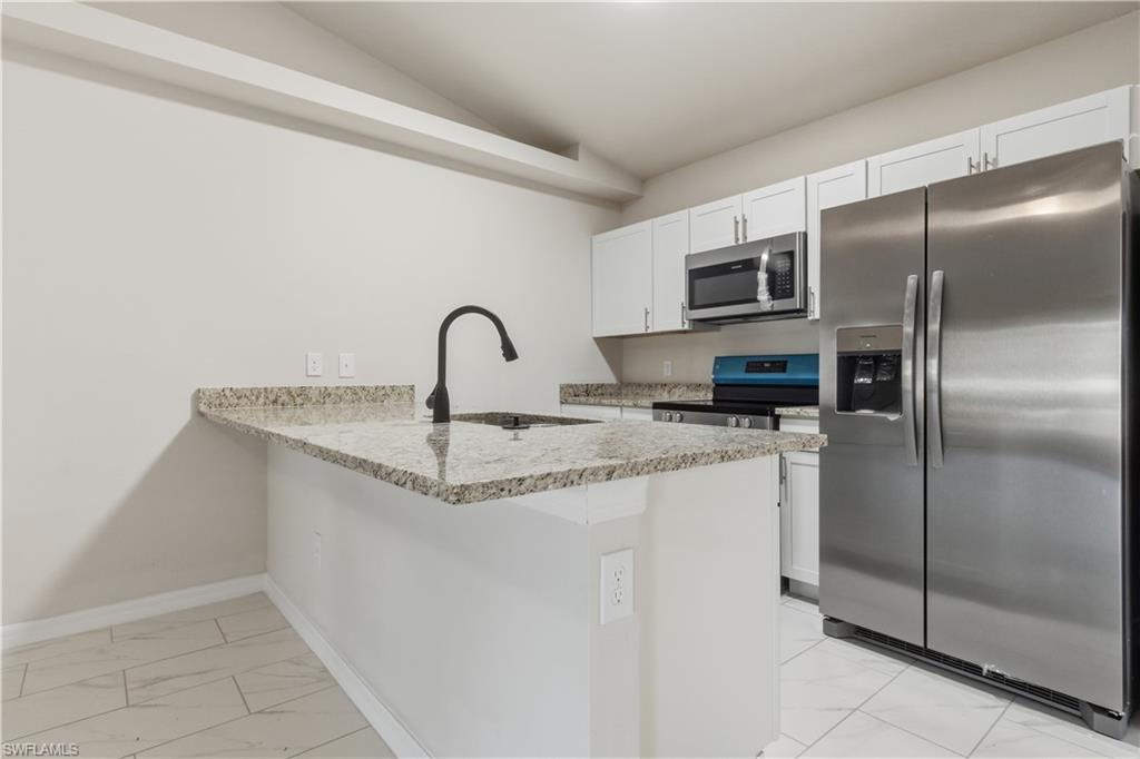 CAPE CORAL - Residential Lease