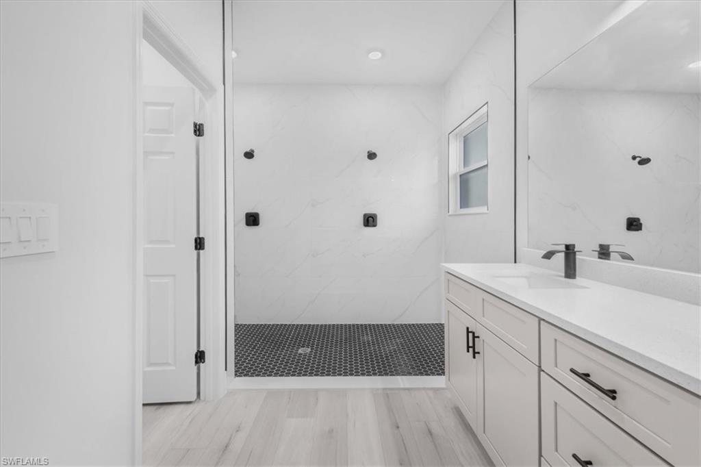 SUN N LAKES - Residential