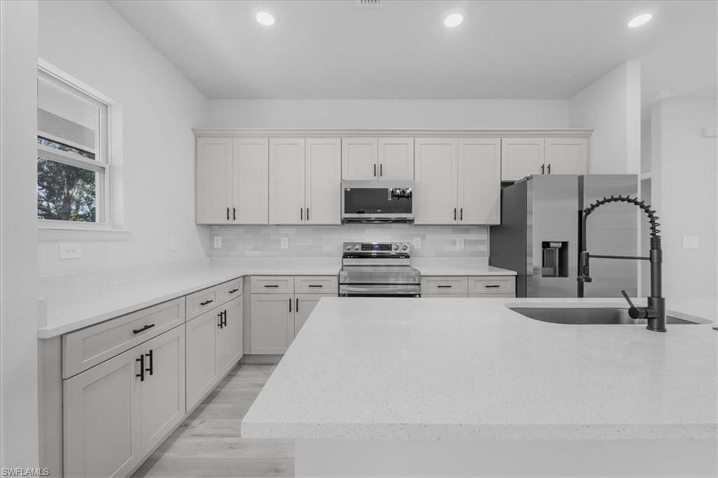 SUN N LAKES - Residential