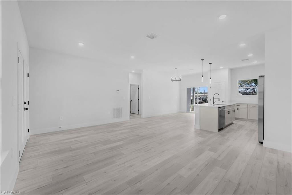 SUN N LAKES - Residential