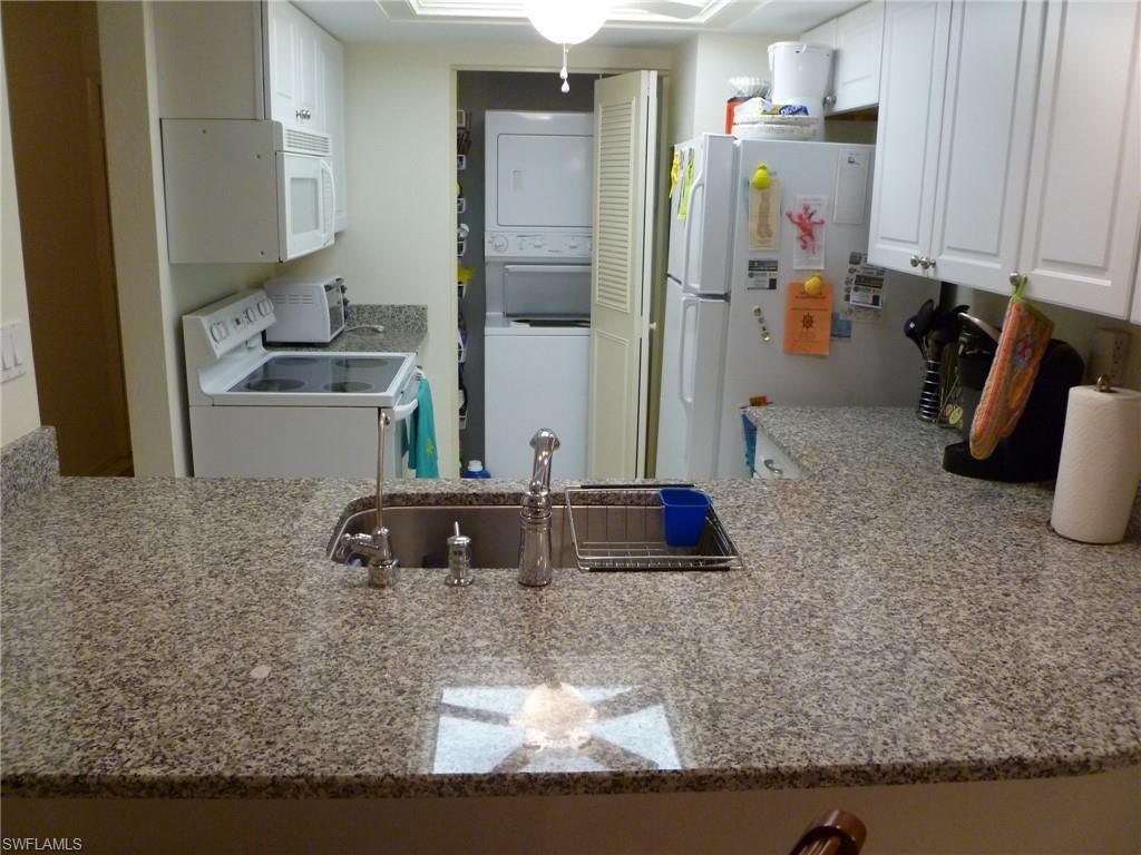 MARINER APTS MARCO ISLAND - Residential Lease