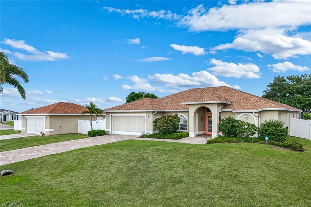 CAPE CORAL - Residential