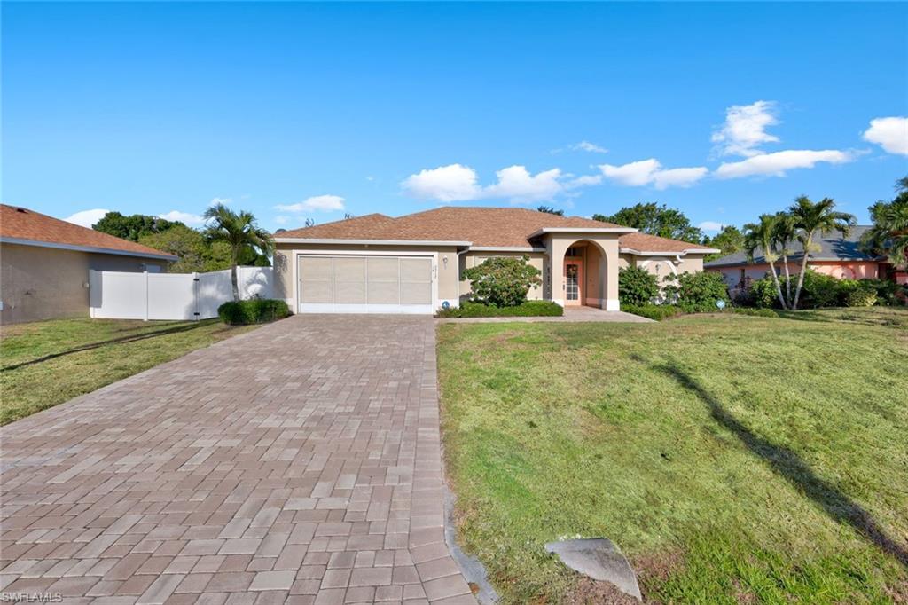 CAPE CORAL - Residential