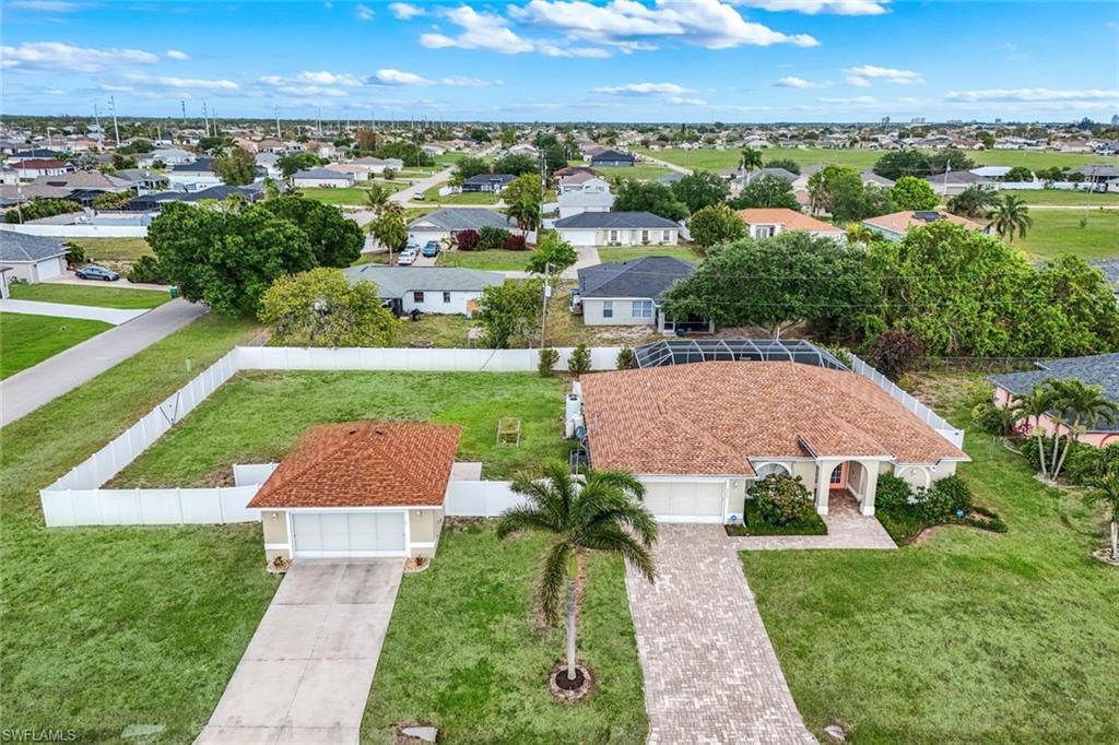 CAPE CORAL - Residential