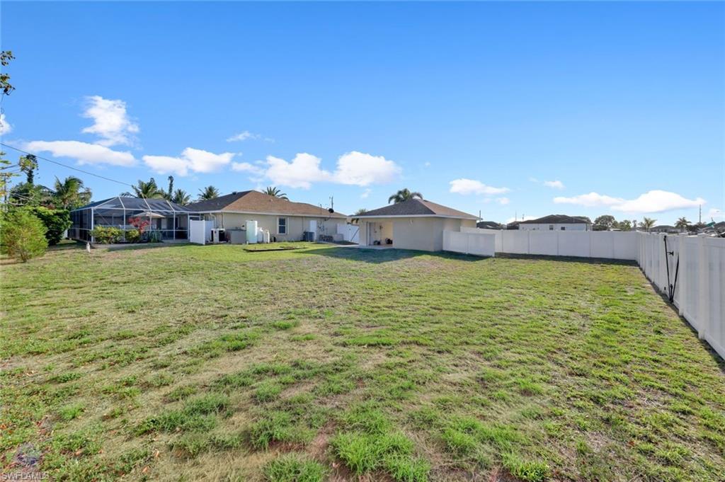 CAPE CORAL - Residential