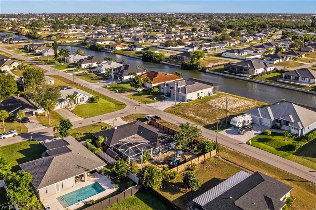 CAPE CORAL - Residential