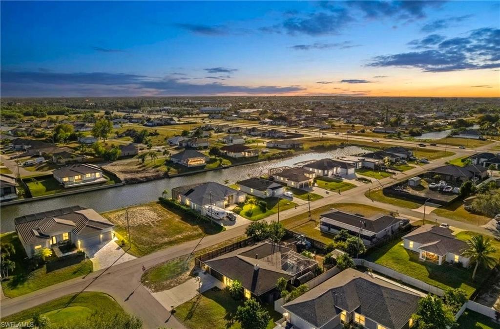 CAPE CORAL - Residential