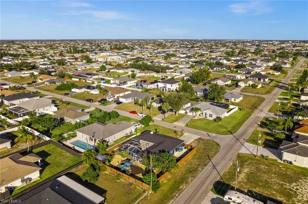 CAPE CORAL - Residential
