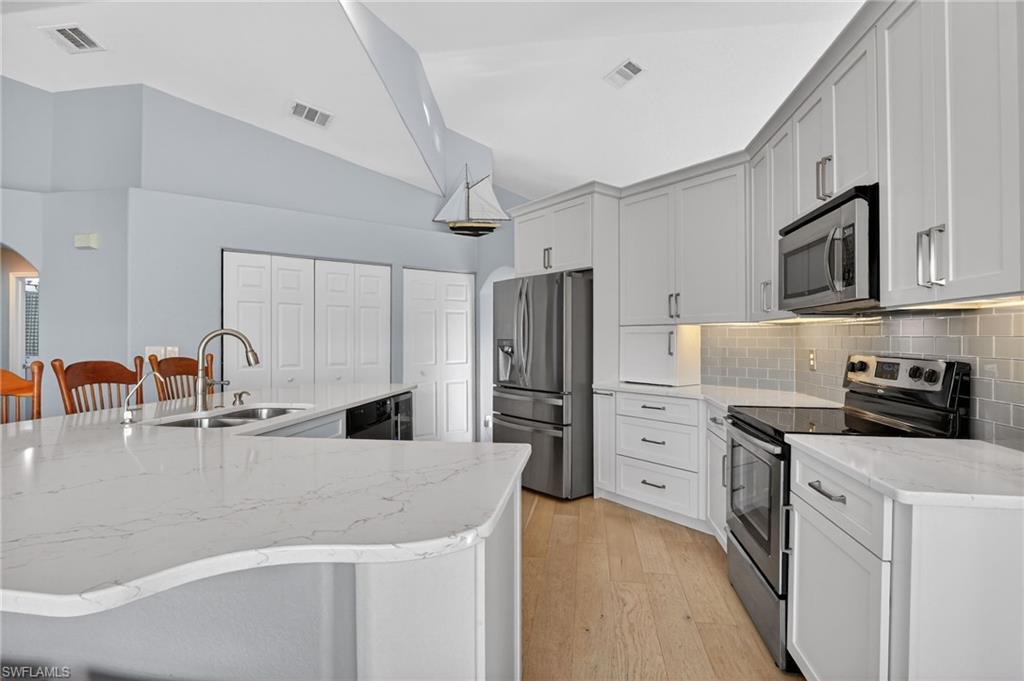 WILLOW BEND AT STERLING OAKS - Residential