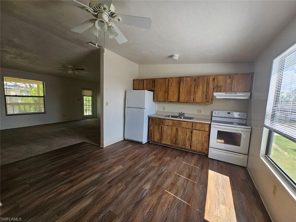 CAPE CORAL - Residential Lease