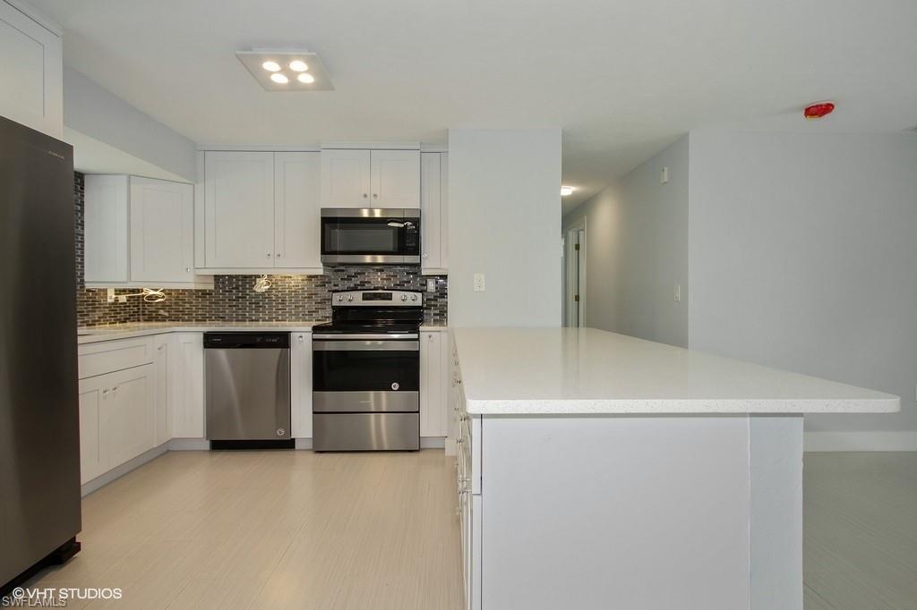 GOLDEN GATE CITY - Residential