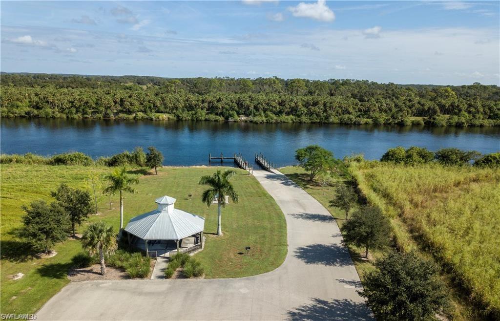 CALOOSA PRESERVE - Land