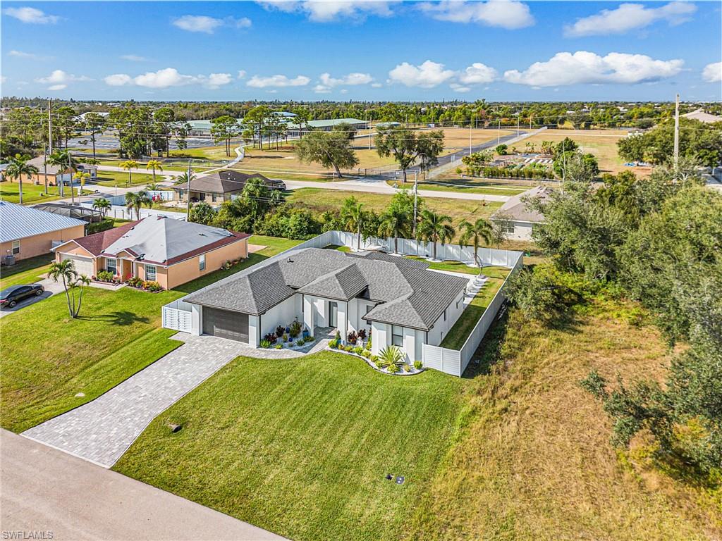CAPE CORAL - Residential