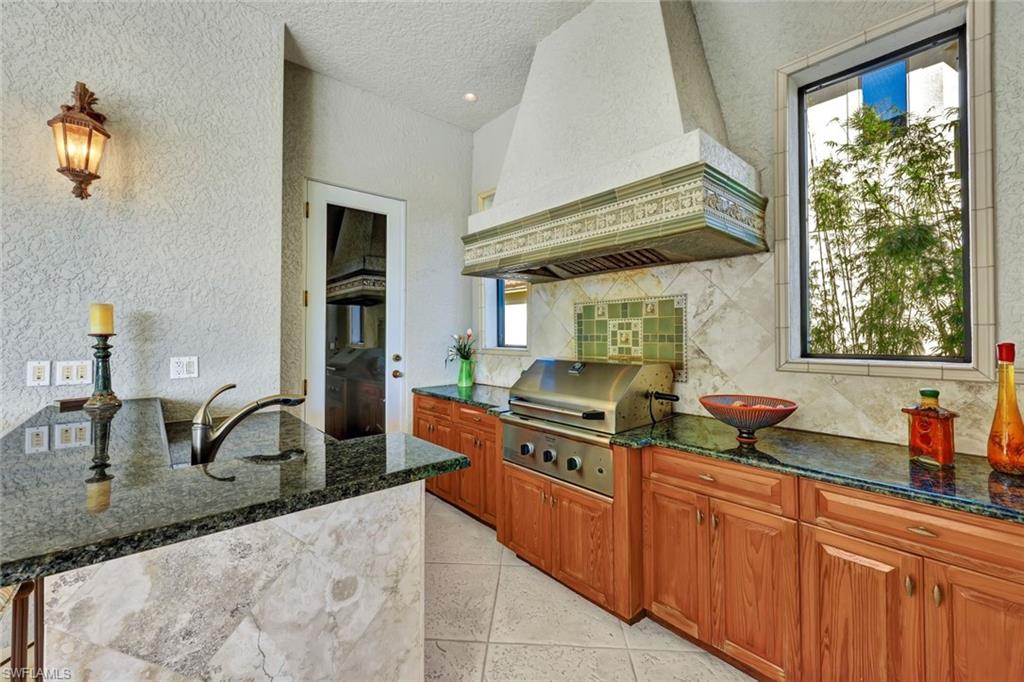 MARINA POINTE - Residential