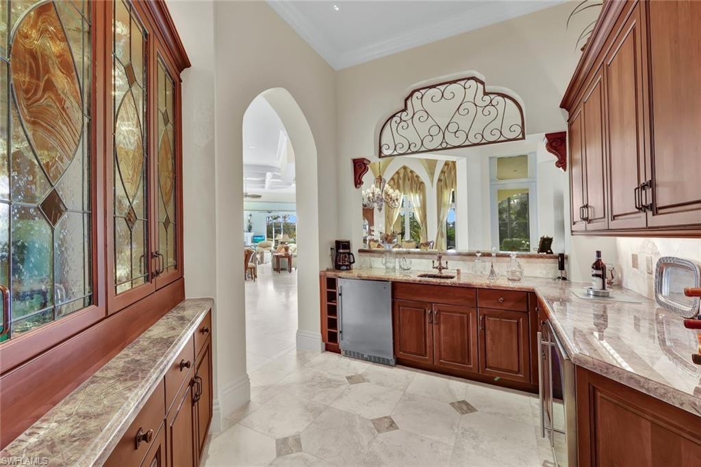 MARINA POINTE - Residential