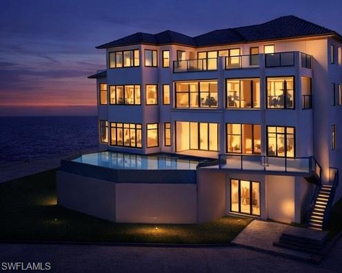 BAREFOOT BEACH - Land