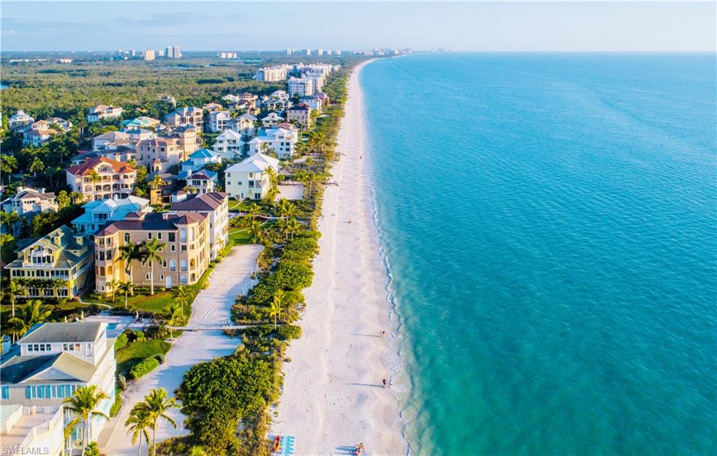 BAREFOOT BEACH - Land