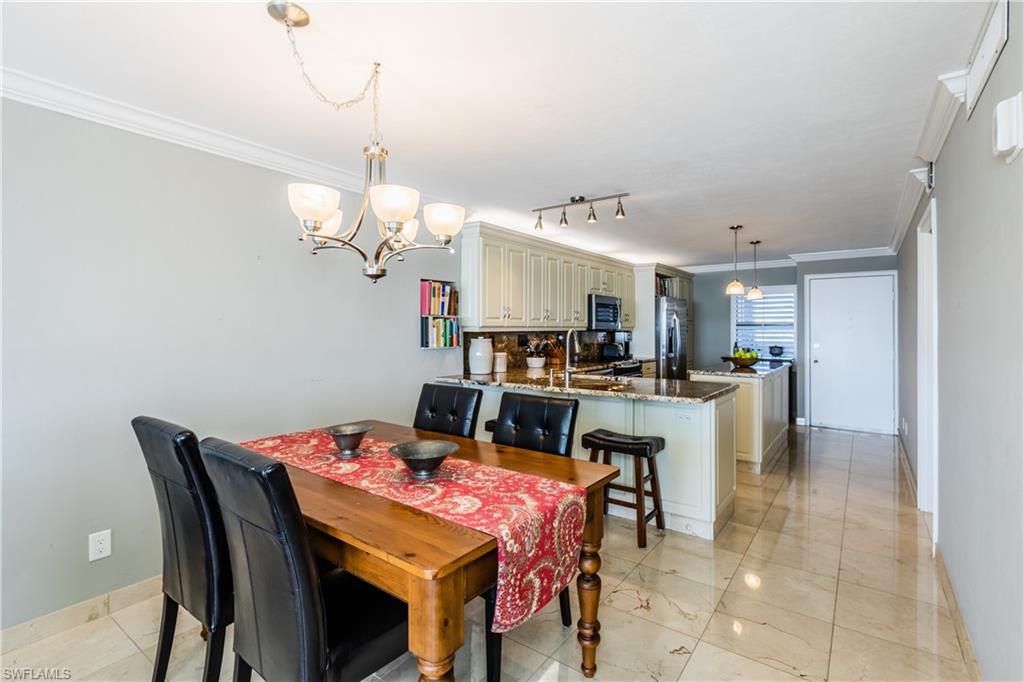 RIVERSIDE CLUB - Residential