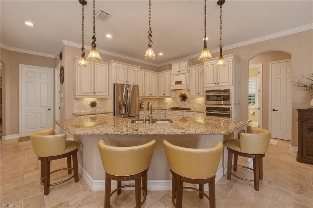 Photo of 9505 Campanile CIR, NAPLES, FL 34114 (MLS # 226010963)