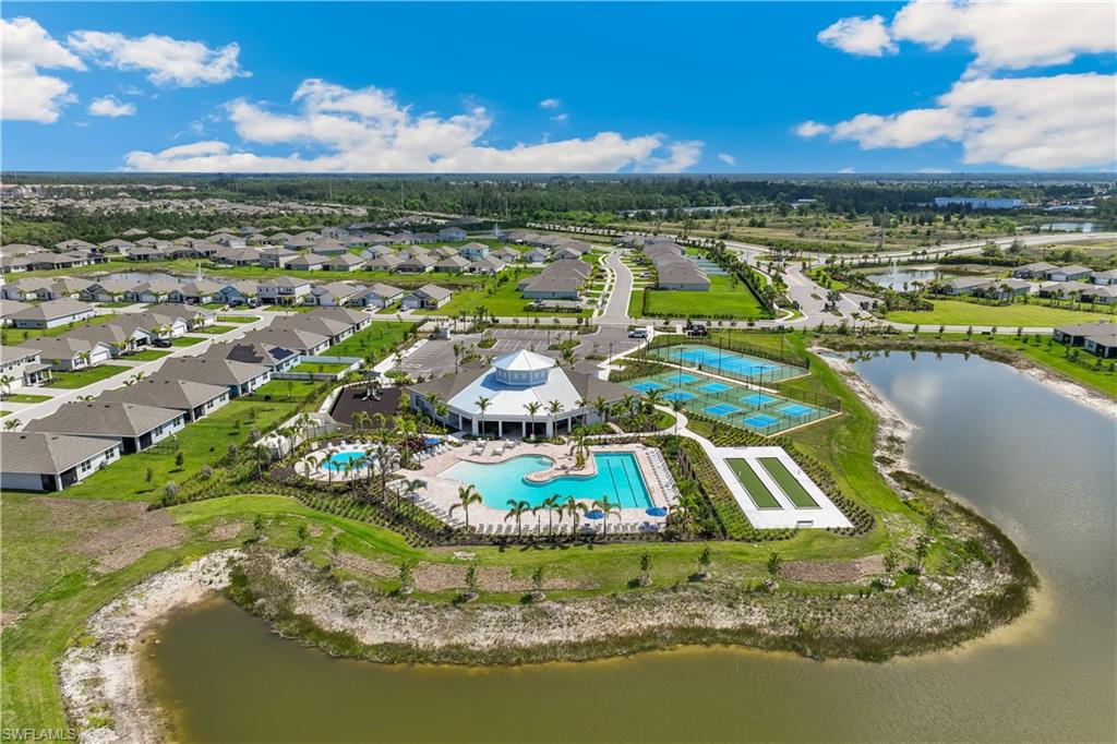 CORAL BAY - Residential