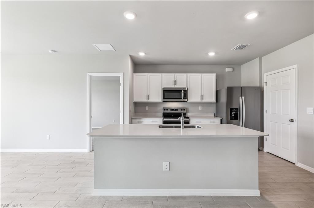 CORAL BAY - Residential