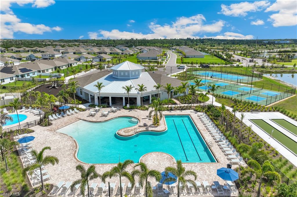 CORAL BAY - Residential