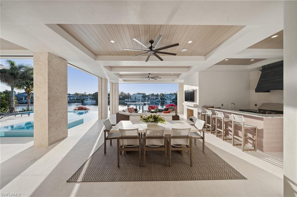 AQUALANE SHORES - Residential