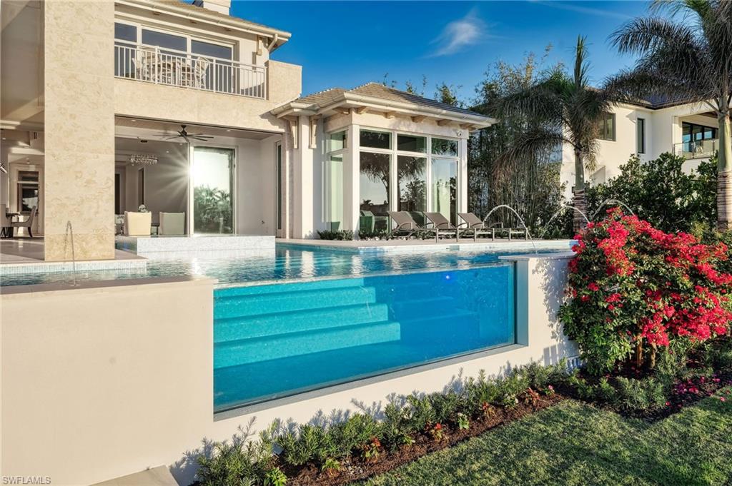 AQUALANE SHORES - Residential