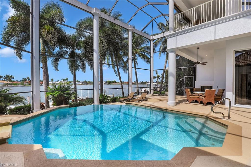 ESTATES - Residential