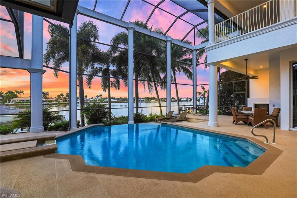 ESTATES - Residential