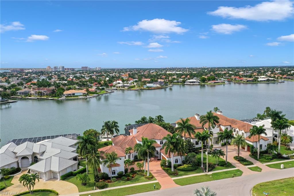 ESTATES - Residential