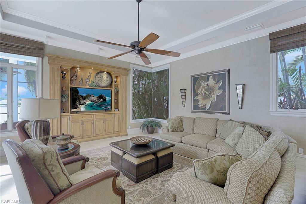 ESTATES - Residential