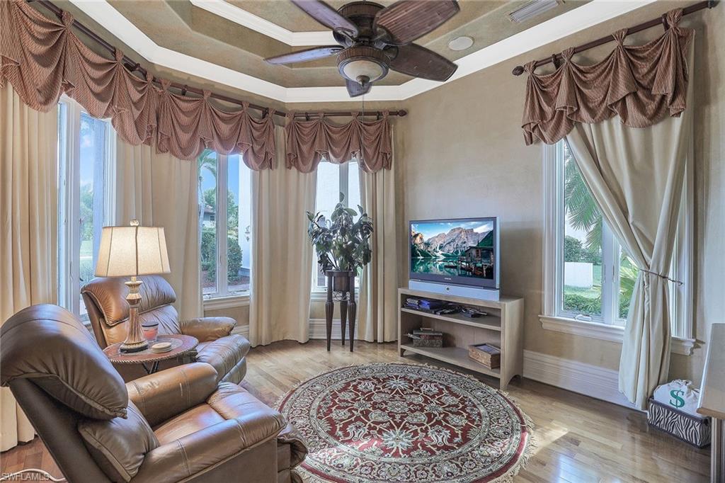 ESTATES - Residential