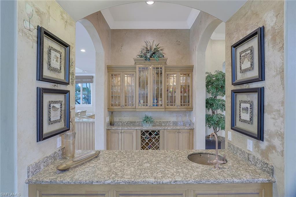 ESTATES - Residential