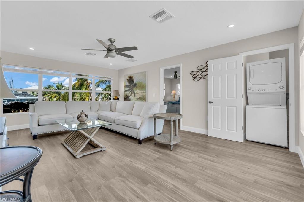 MCPHIE PARK - Residential