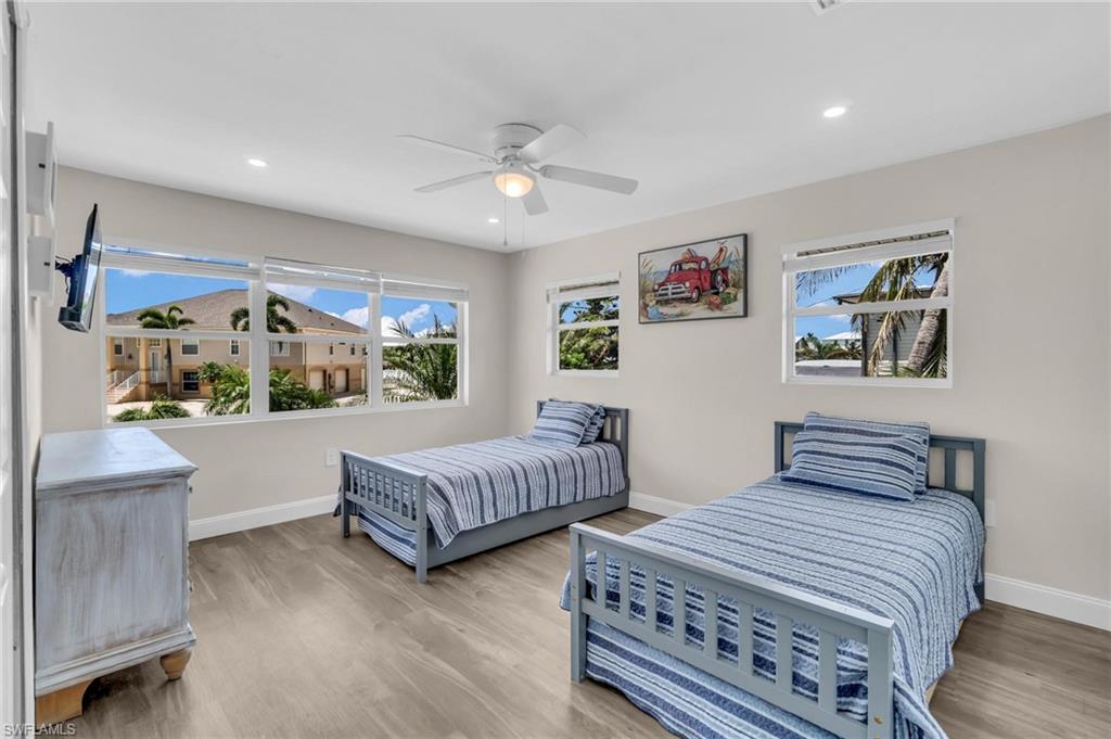 MCPHIE PARK - Residential