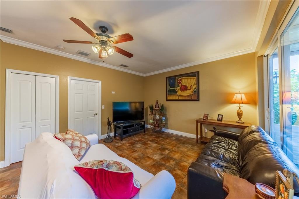 EAGLE POINTE - Residential