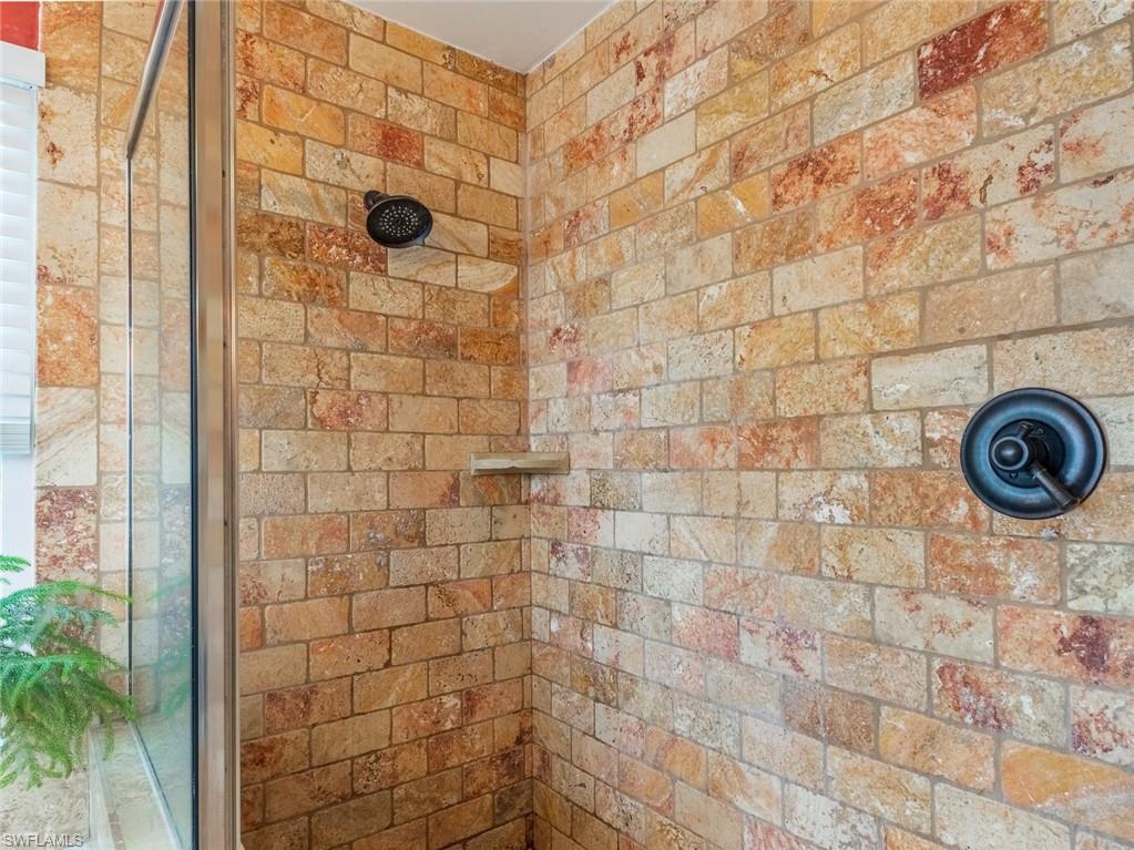 EAGLE POINTE - Residential