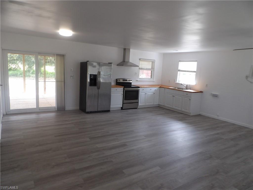 NORTH LABELLE - Residential